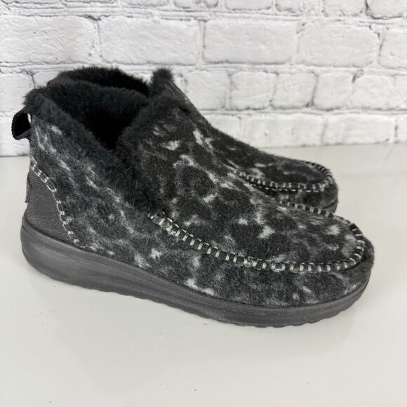 Hey Dude Denny Moccasins Sweater Boots Women 8 Marble Grey Slip On Lightweight - Picture 1 of 13